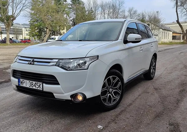 mitsubishi outlander mazowieckie Mitsubishi Outlander cena 52900 przebieg: 141000, rok produkcji 2015 z Racibórz